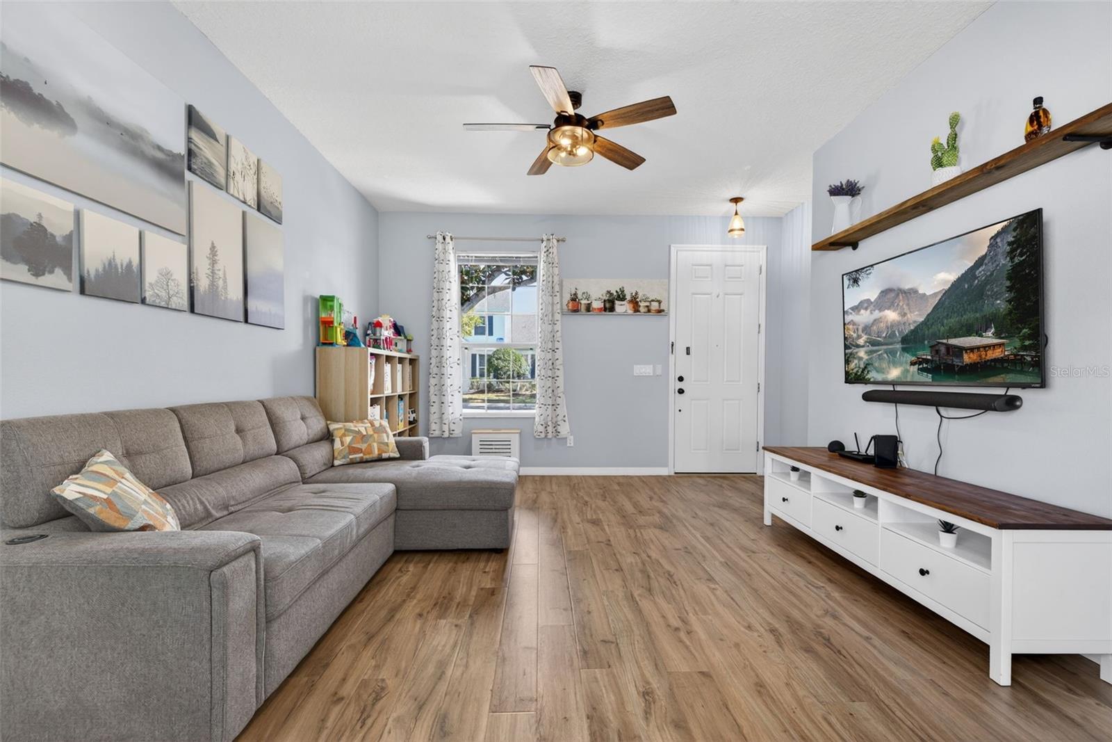 Image 4 of 36 For 13833 Ancilla Boulevard