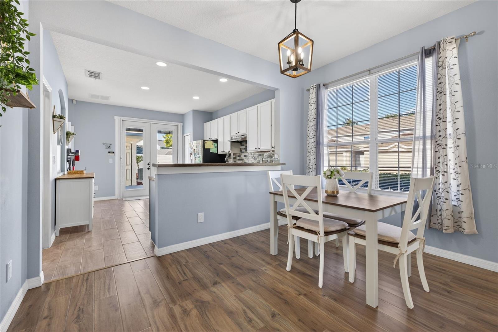 Image 5 of 36 For 13833 Ancilla Boulevard