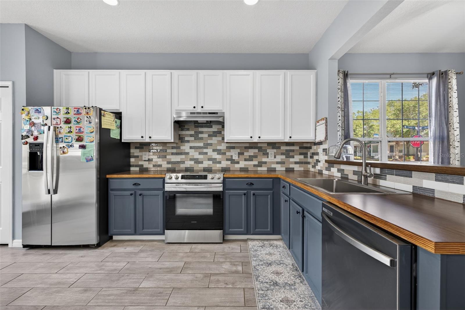 Image 8 of 36 For 13833 Ancilla Boulevard