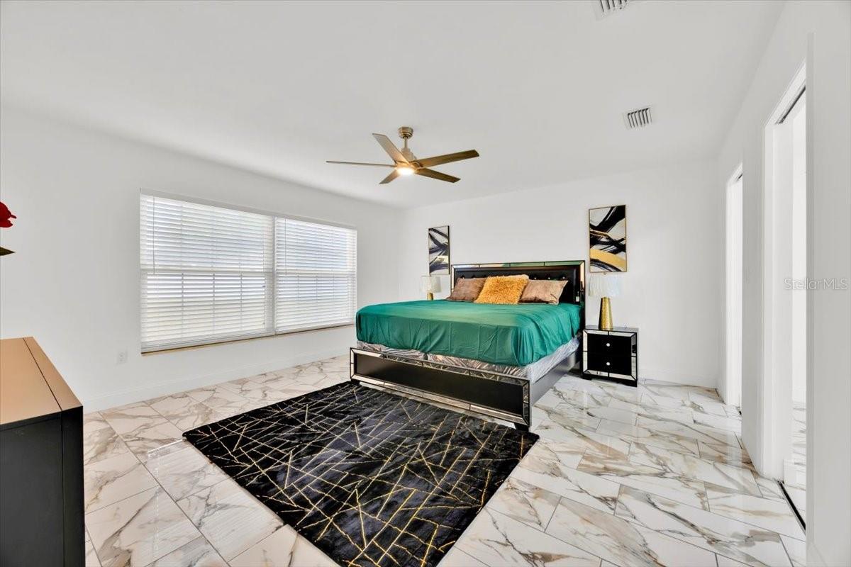 Image 18 of 28 For 5108 Avignon Court