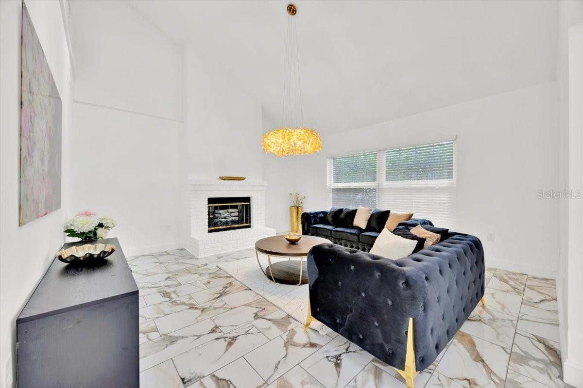 Image 6 of 28 For 5108 Avignon Court