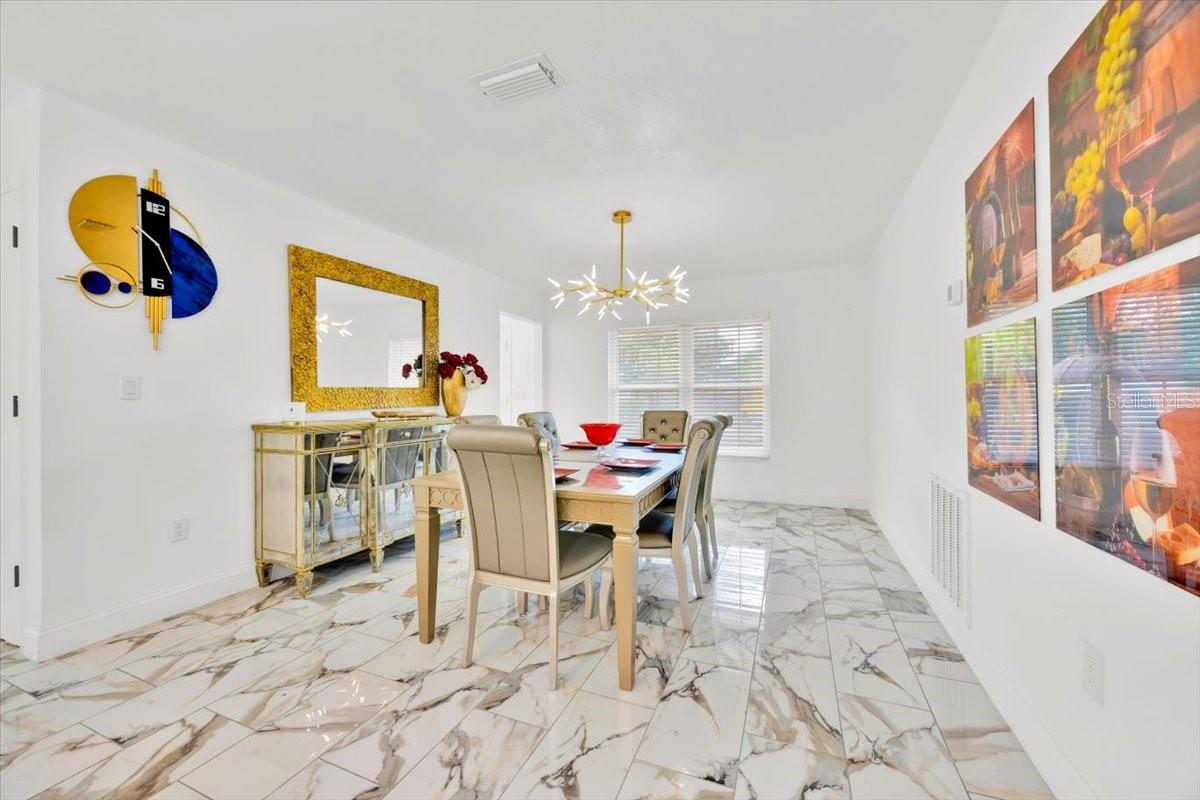 Image 8 of 28 For 5108 Avignon Court