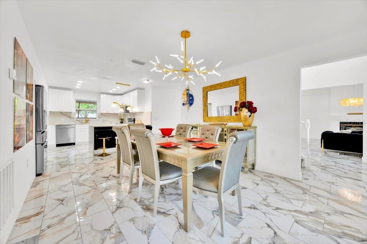 Image 9 of 28 For 5108 Avignon Court