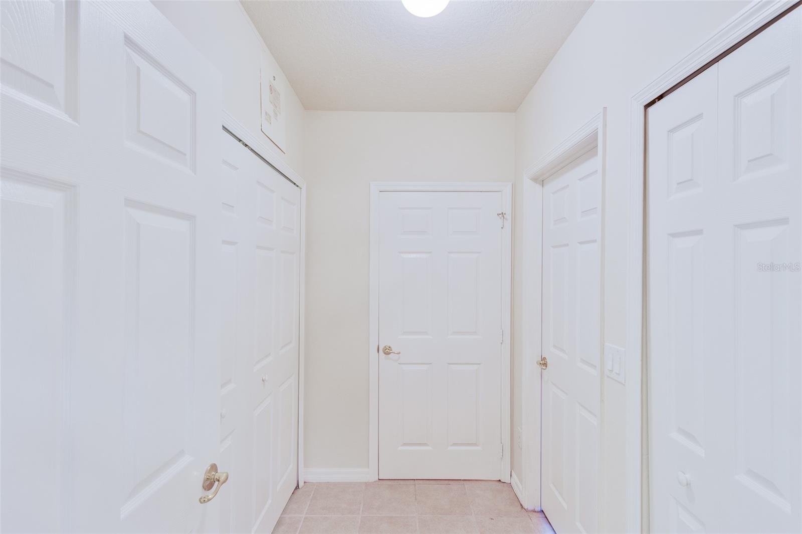 Image 14 of 49 For 9434 Myrtle Creek Lane 905