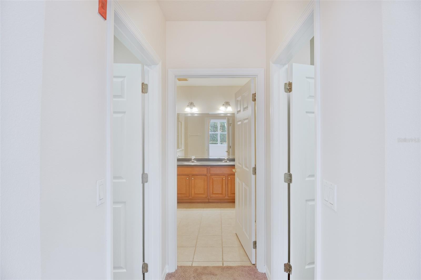 Image 22 of 49 For 9434 Myrtle Creek Lane 905