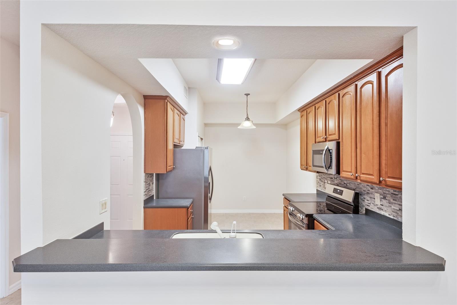 Image 9 of 49 For 9434 Myrtle Creek Lane 905