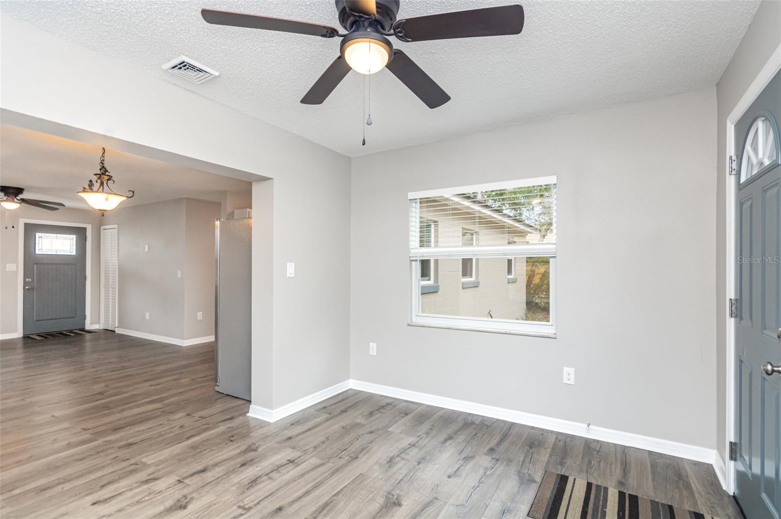 Image 10 of 33 For 2027 Rose Boulevard