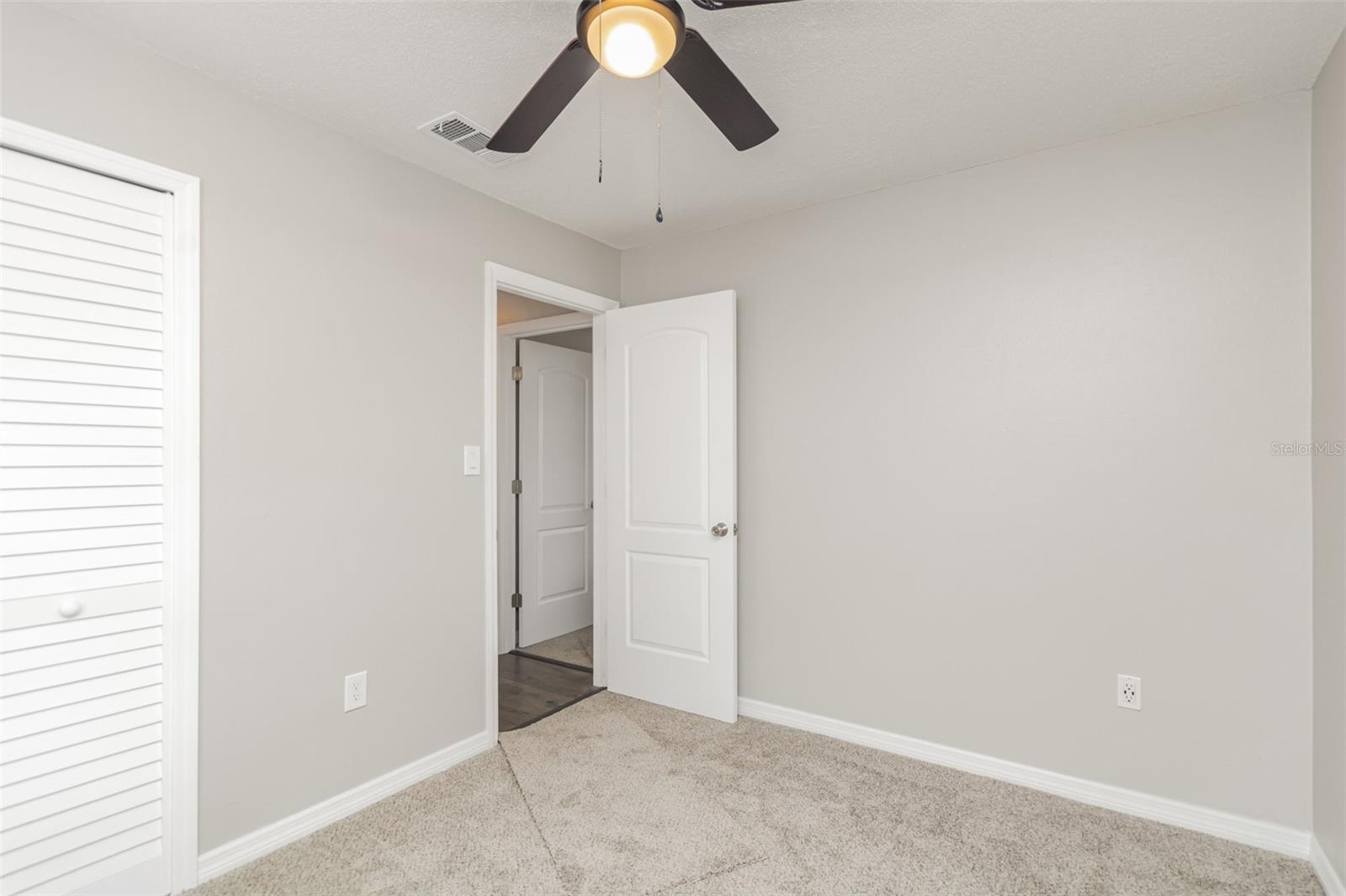 Image 26 of 33 For 2027 Rose Boulevard