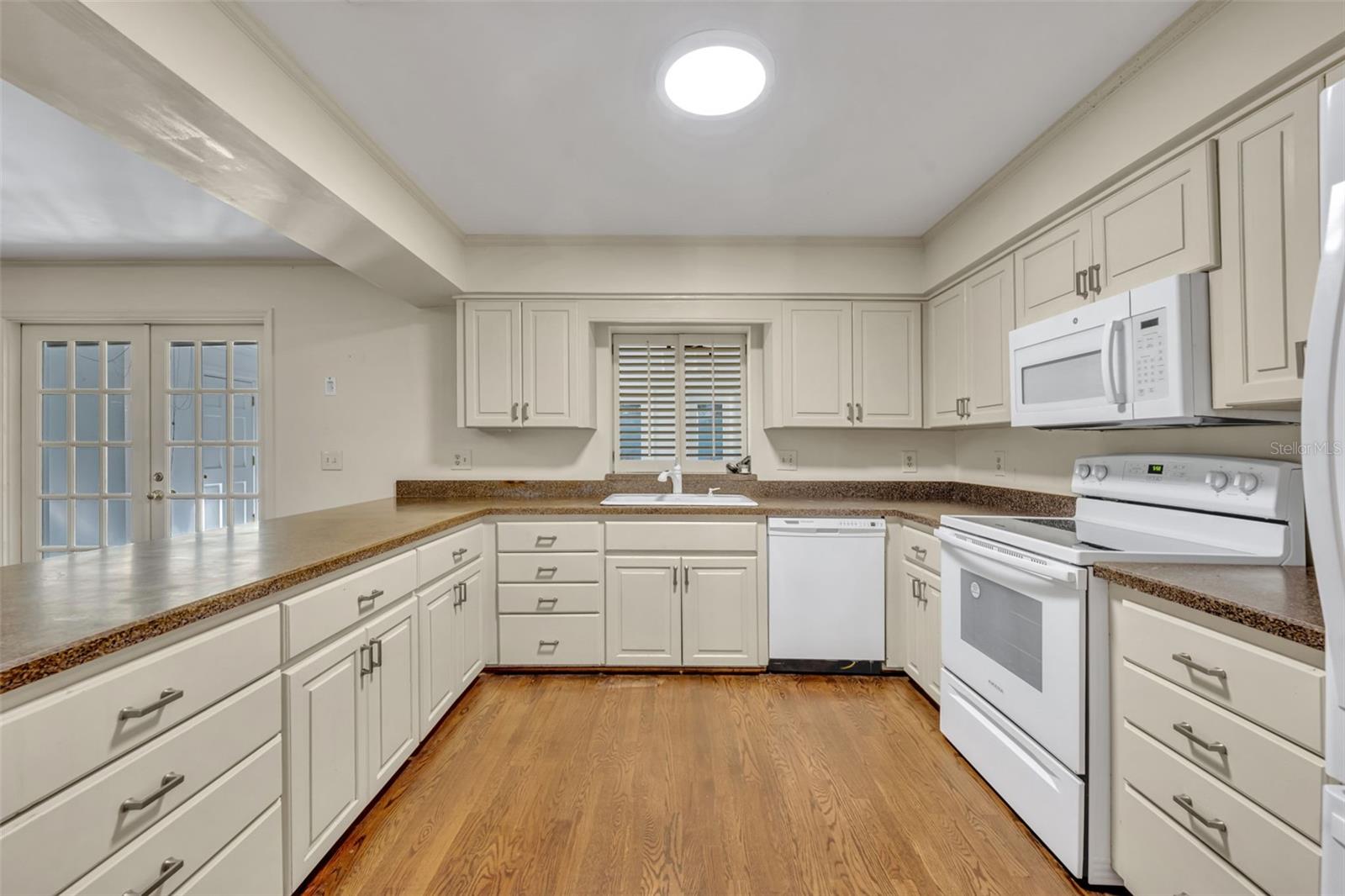 Image 14 of 36 For 1515 Orangewood Avenue