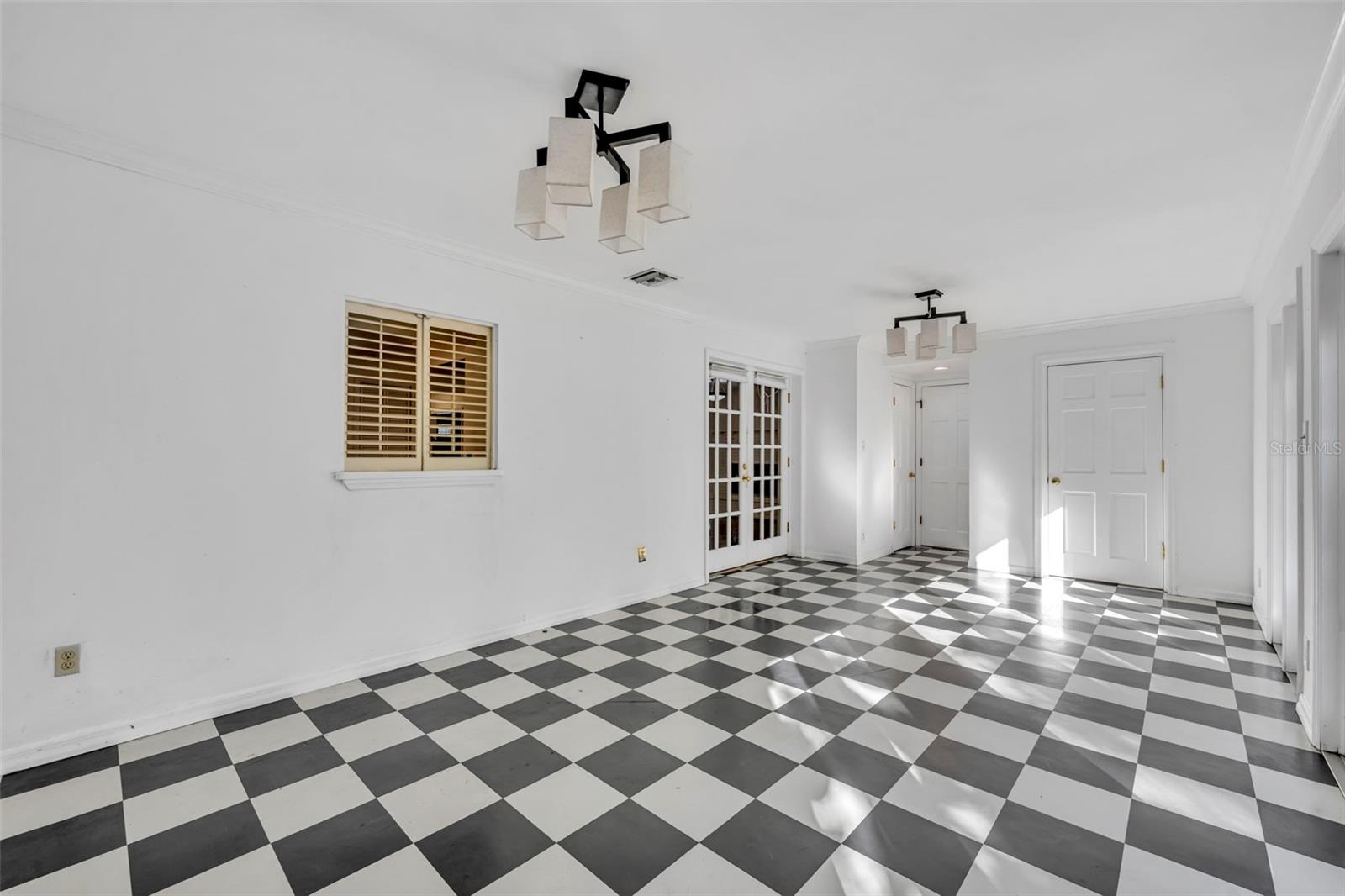 Image 30 of 36 For 1515 Orangewood Avenue