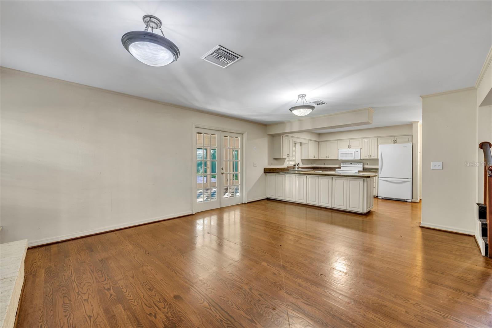 Image 9 of 36 For 1515 Orangewood Avenue