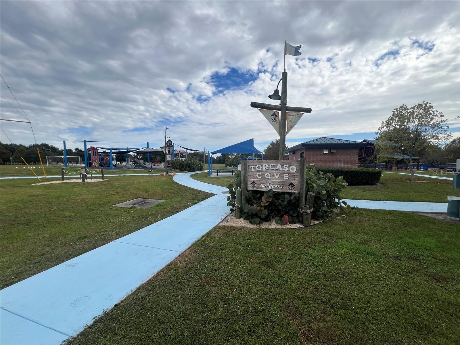 Image 31 of 40 For 140 N. Fairfax