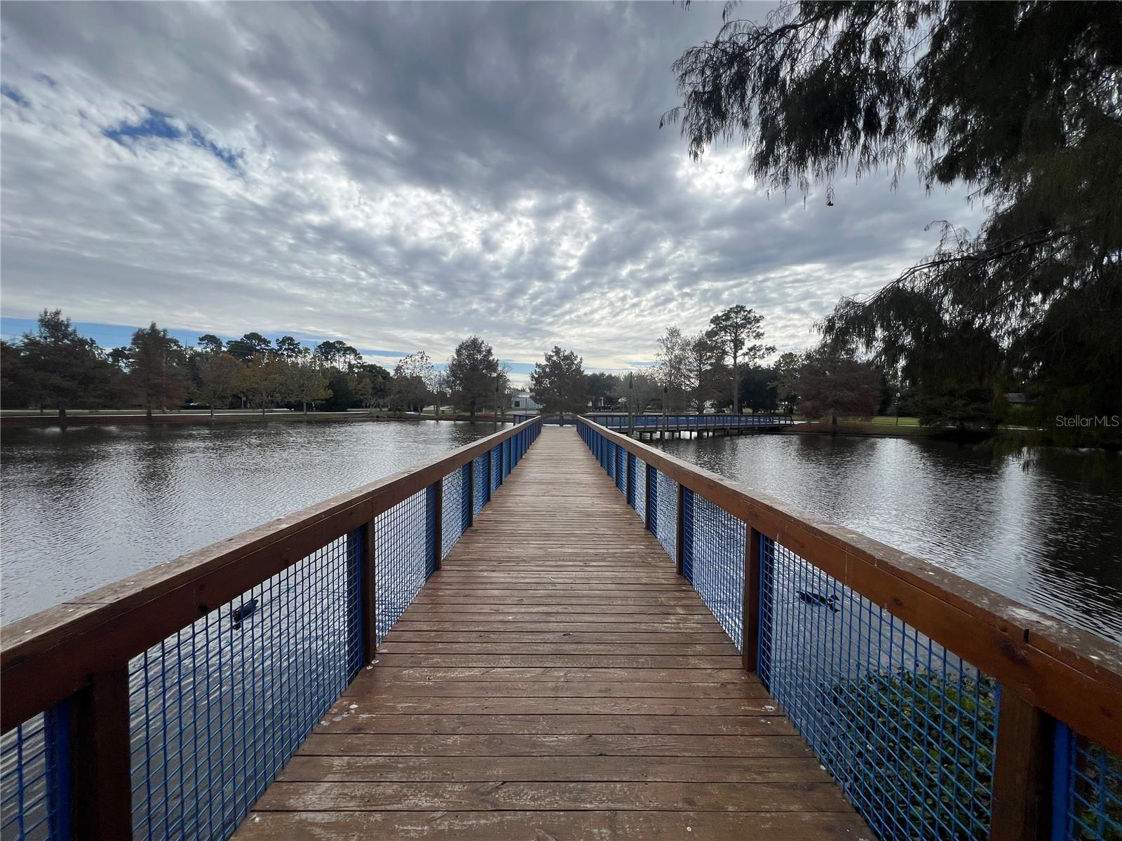 Image 38 of 40 For 140 N. Fairfax