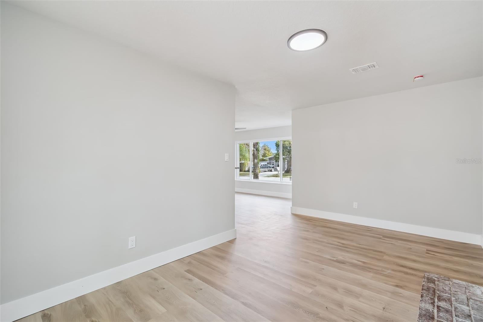 Image 8 of 40 For 140 N. Fairfax