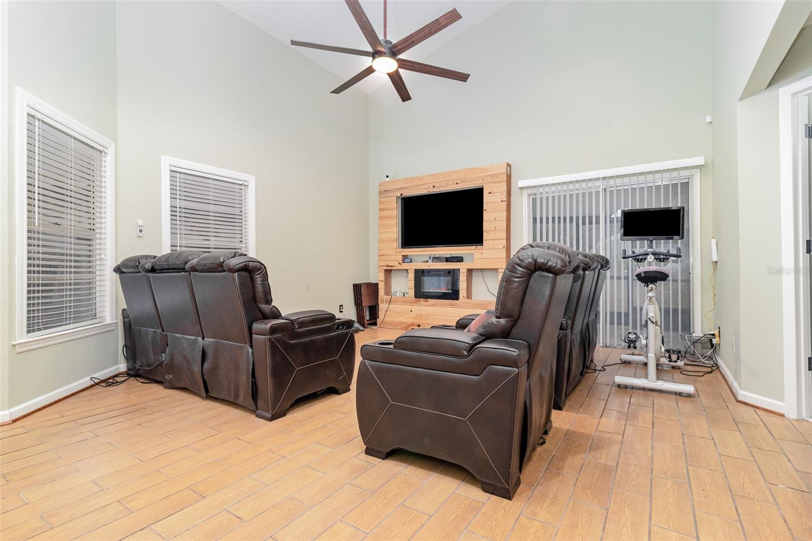 Image 6 of 30 For 437 Alston Drive