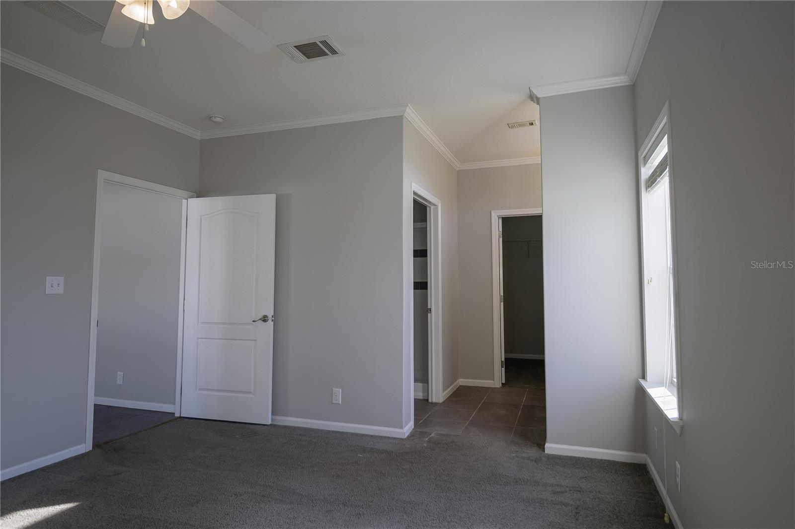 Image 11 of 39 For 1873 Nanton Street Nw