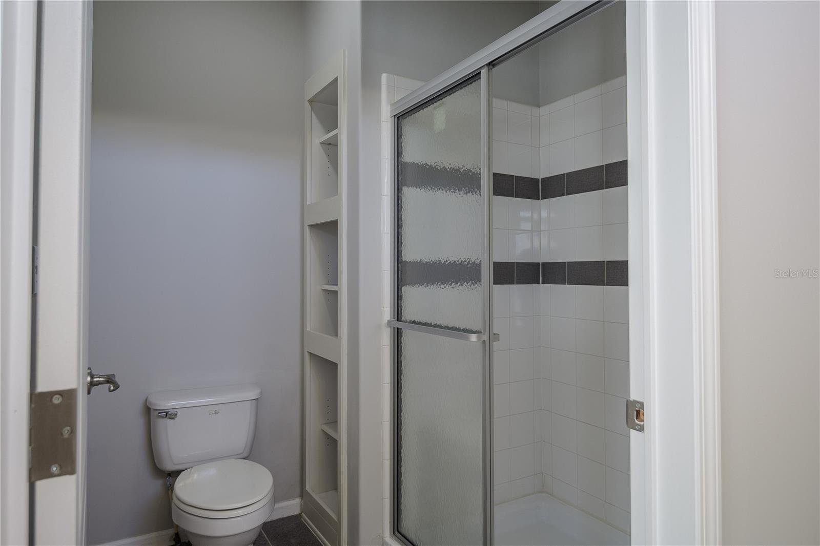 Image 14 of 39 For 1873 Nanton Street Nw