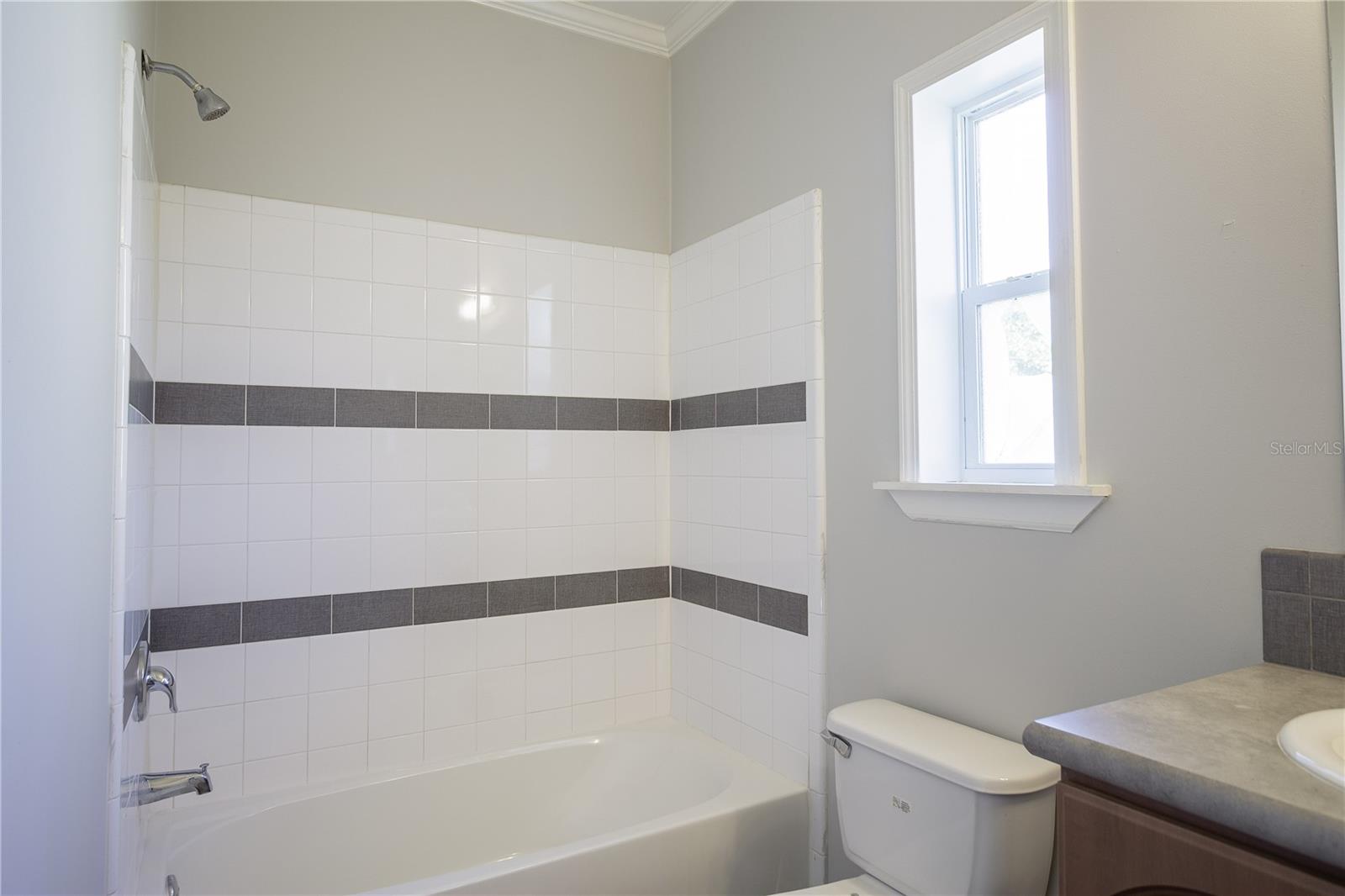 Image 17 of 39 For 1873 Nanton Street Nw