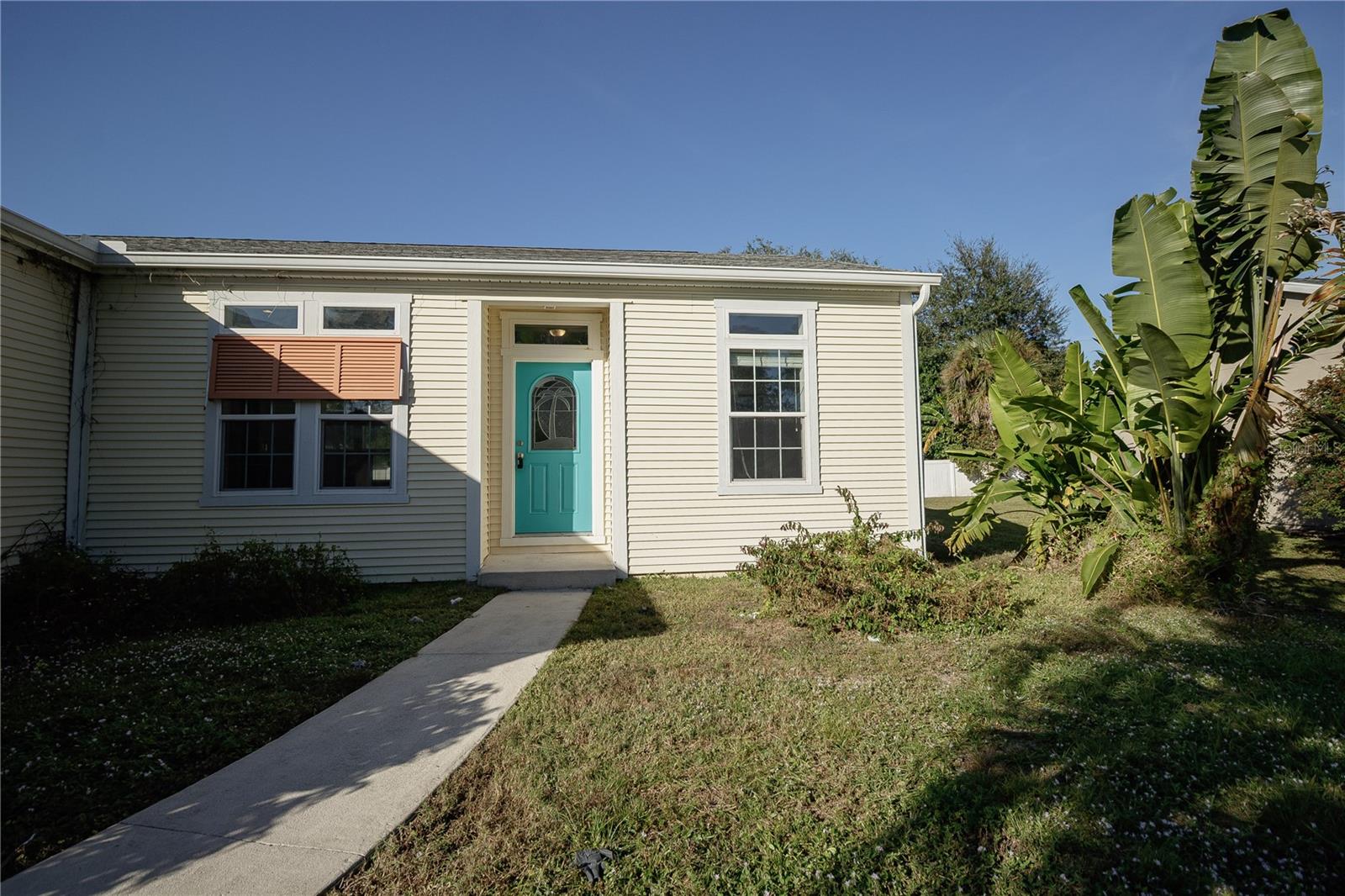 Image 26 of 39 For 1873 Nanton Street Nw