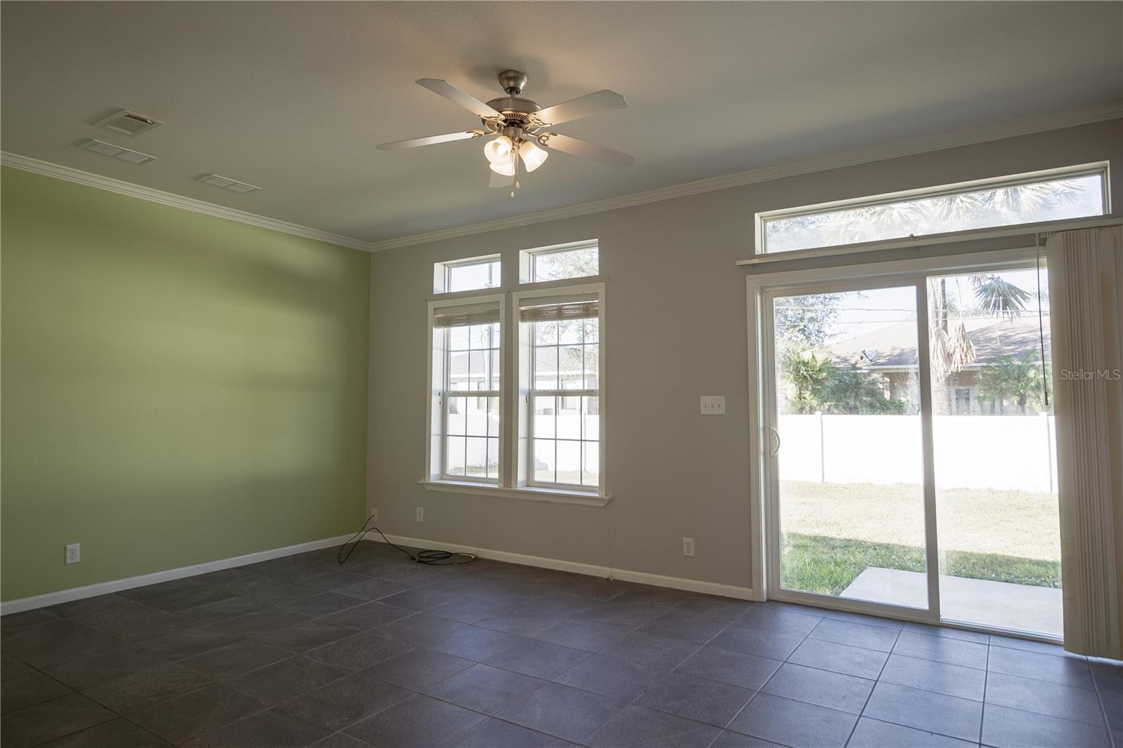 Image 9 of 39 For 1873 Nanton Street Nw