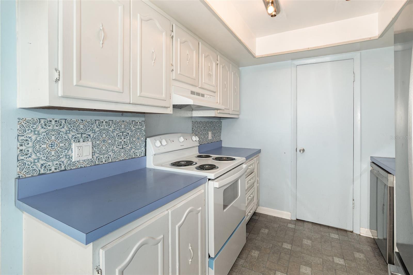 Image 10 of 25 For 202 Murphy Road