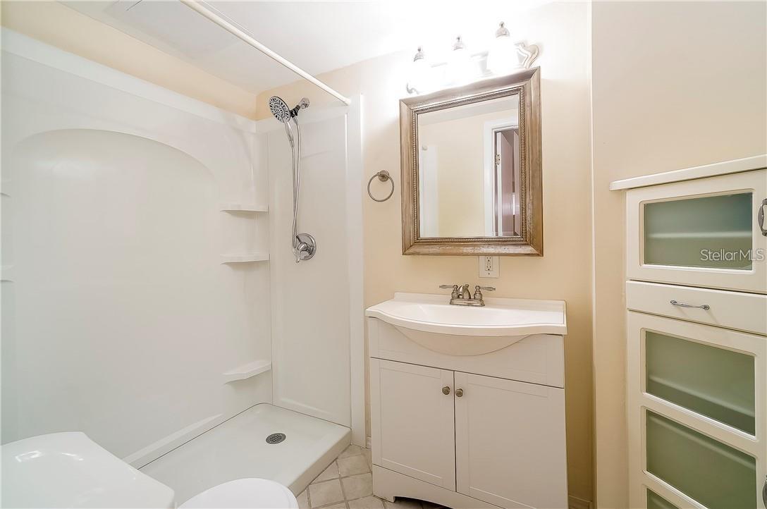 Image 10 of 10 For 445 Shine Avenue A