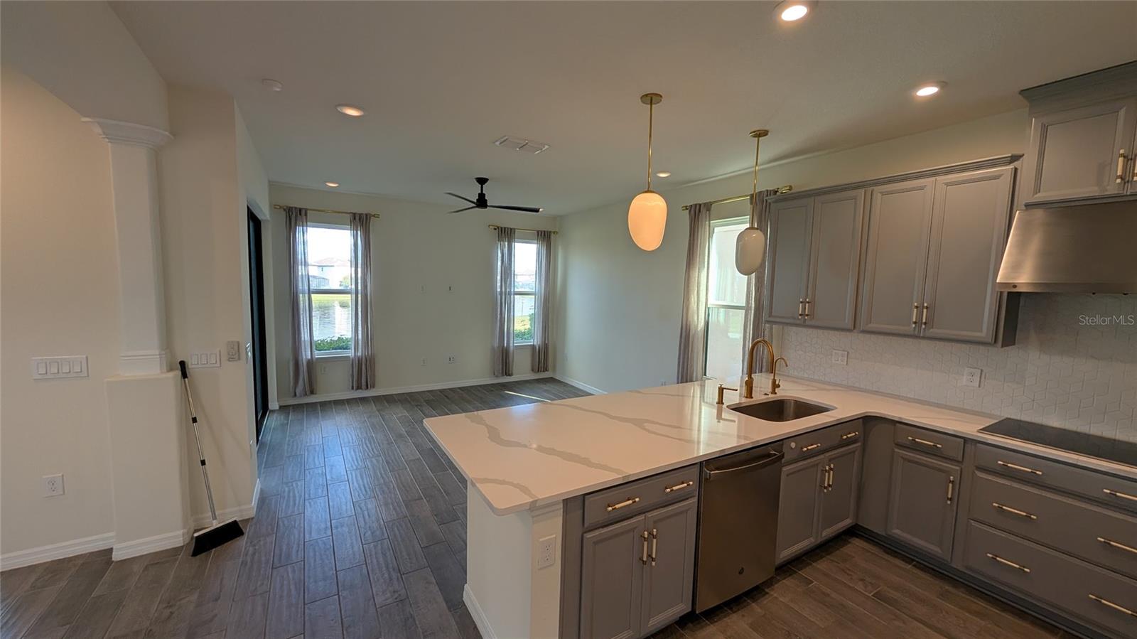 Image 12 of 74 For 1127 Wildmeadow Run