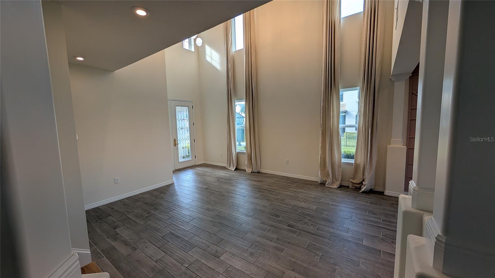 Image 13 of 74 For 1127 Wildmeadow Run