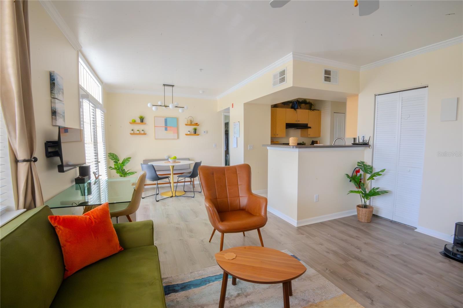 Image 5 of 18 For 770 Siena Palm Drive 203