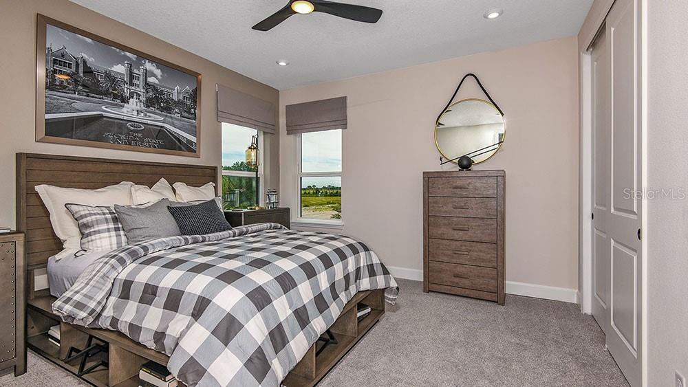 Image 17 of 26 For 669 Junonia Boulevard