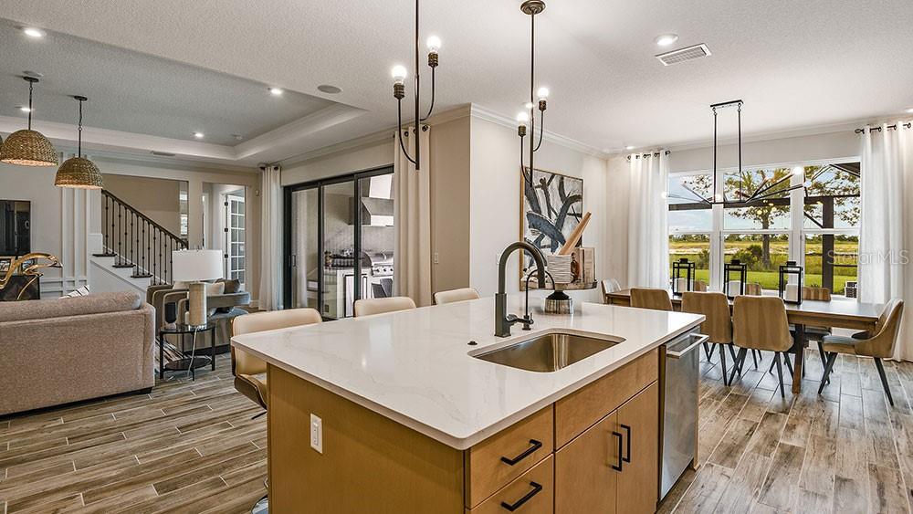 Image 7 of 26 For 669 Junonia Boulevard