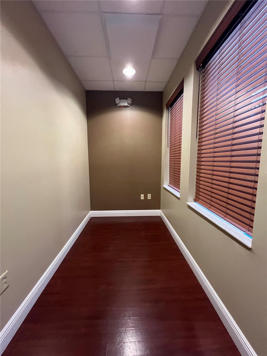 Image 13 of 17 For 1355 International Parkway 2471