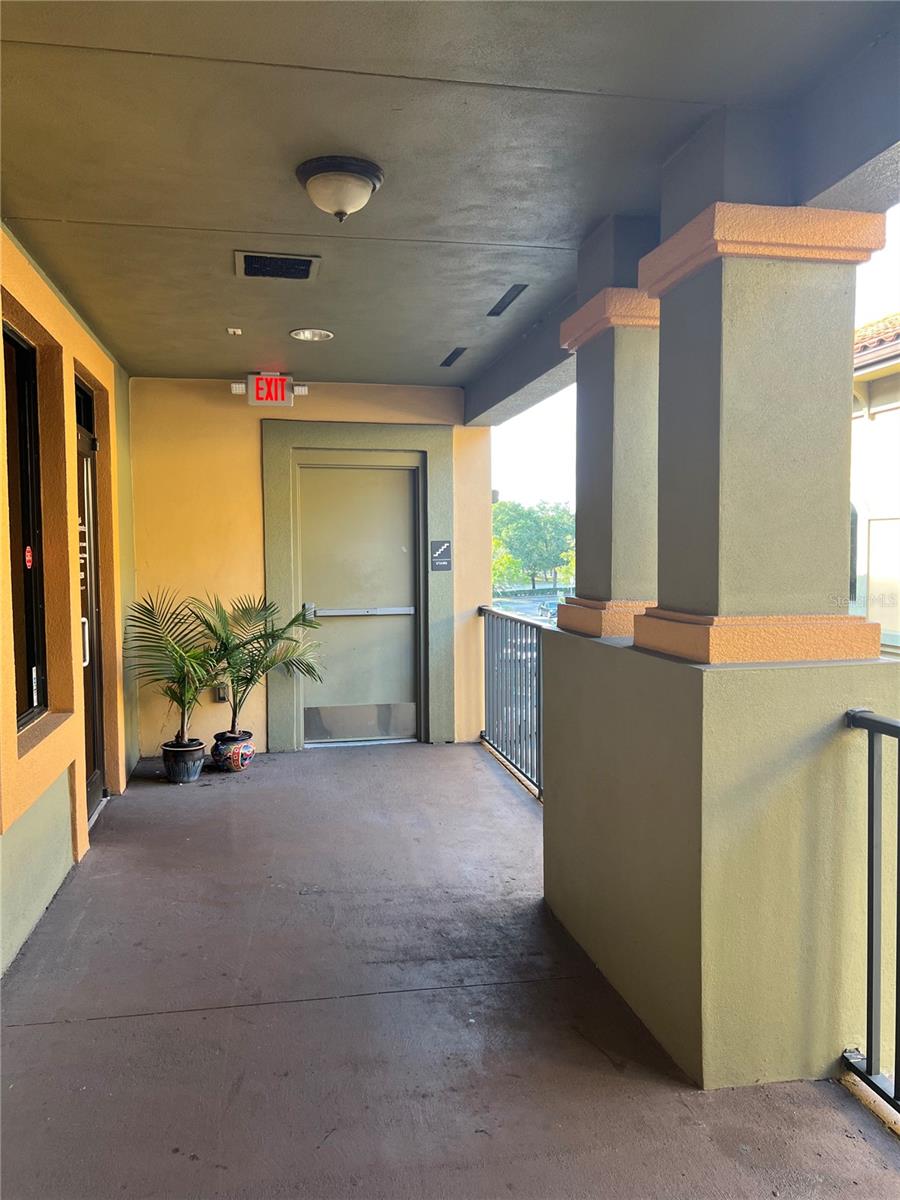 Image 15 of 17 For 1355 International Parkway 2471