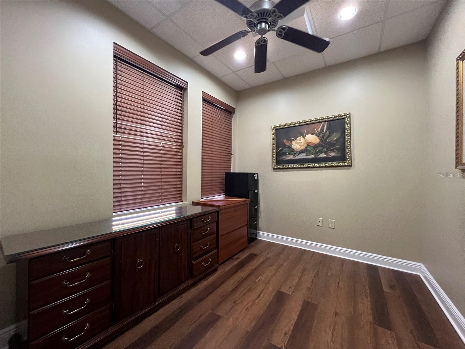 Image 5 of 17 For 1355 International Parkway 2471