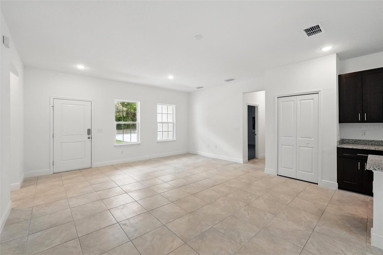 Image 13 of 35 For 7738 Creek Way