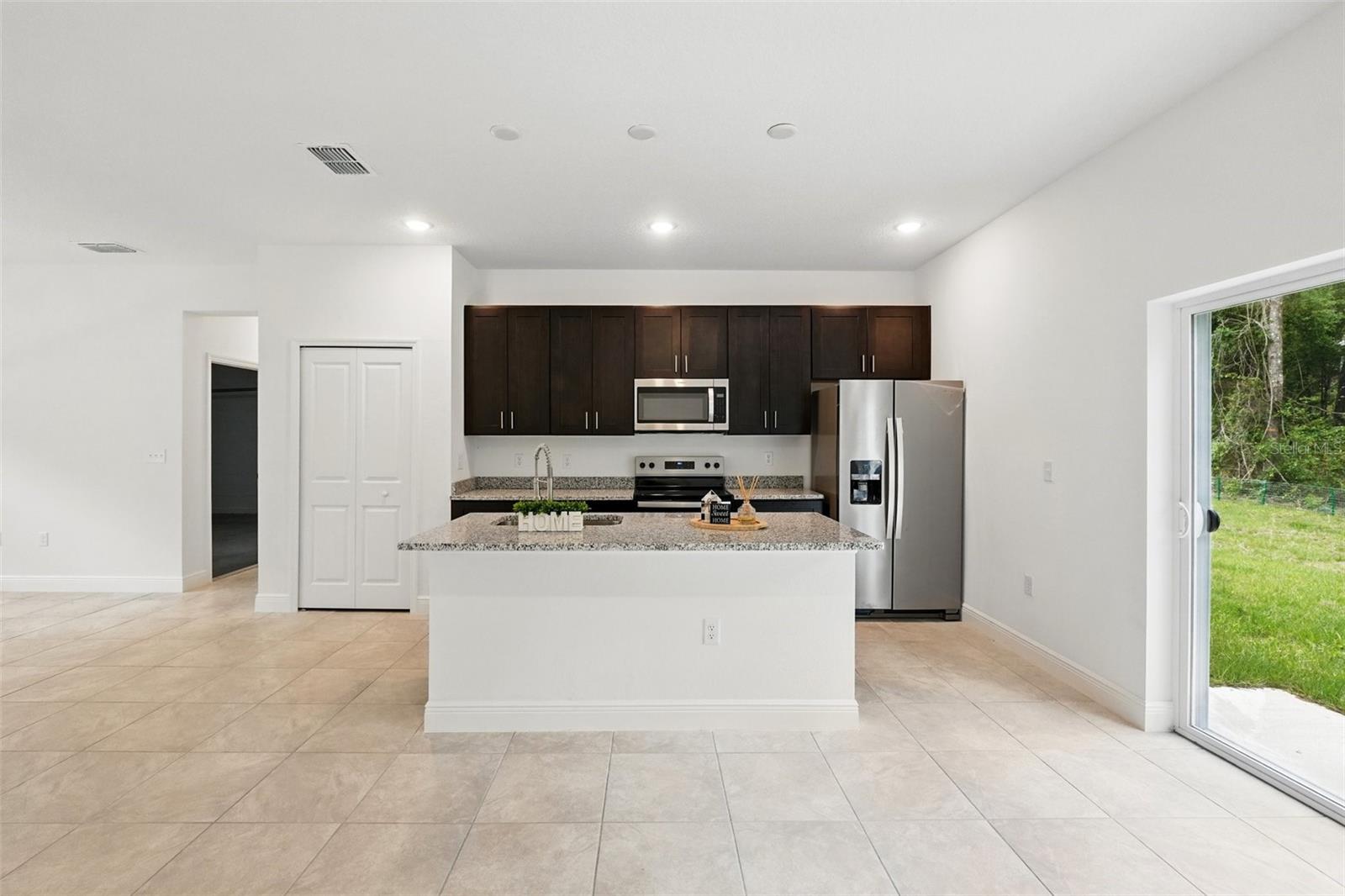 Image 14 of 35 For 7738 Creek Way