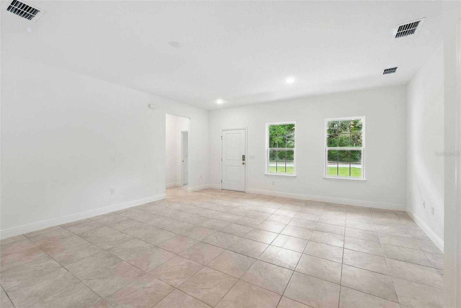 Image 19 of 35 For 7738 Creek Way