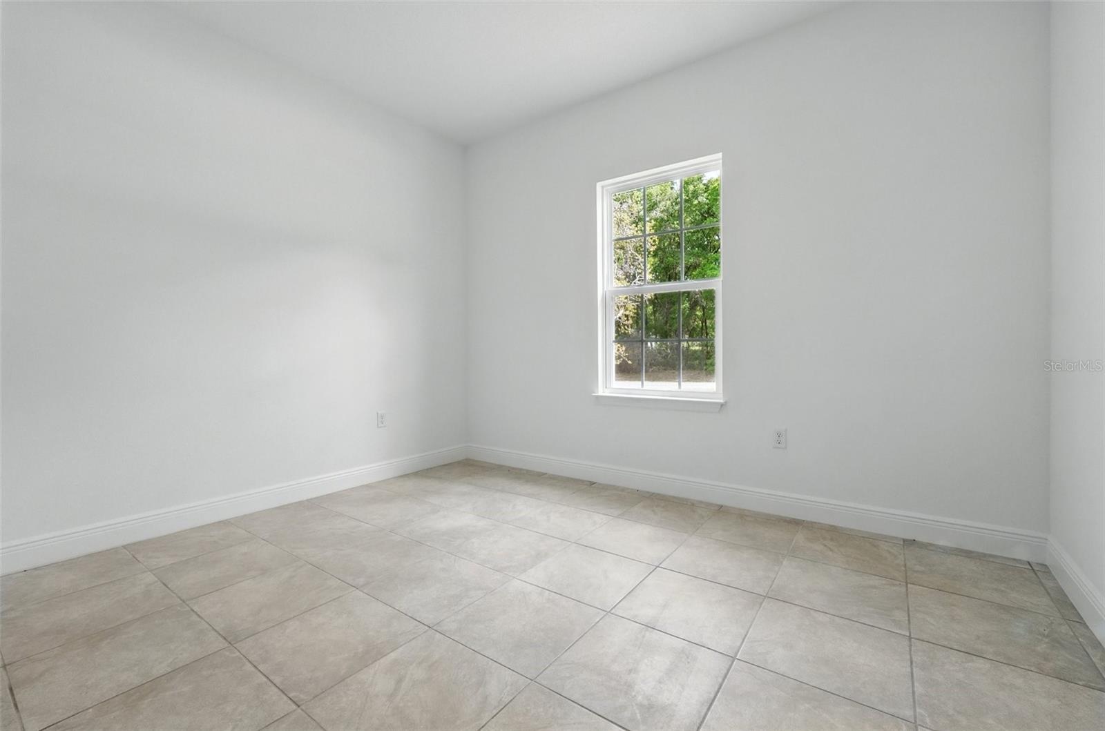 Image 24 of 35 For 7738 Creek Way