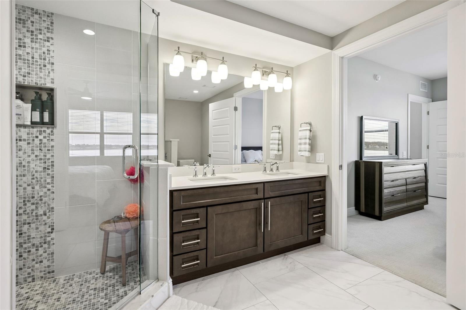 Image 15 of 30 For 16300 County Road 455 302