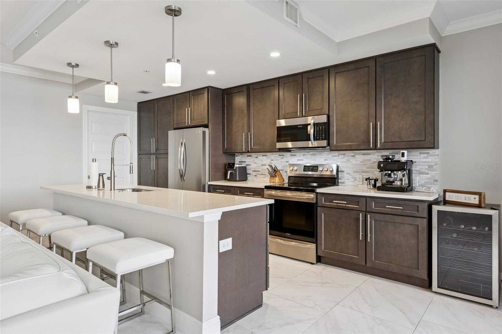 Image 8 of 30 For 16300 County Road 455 302