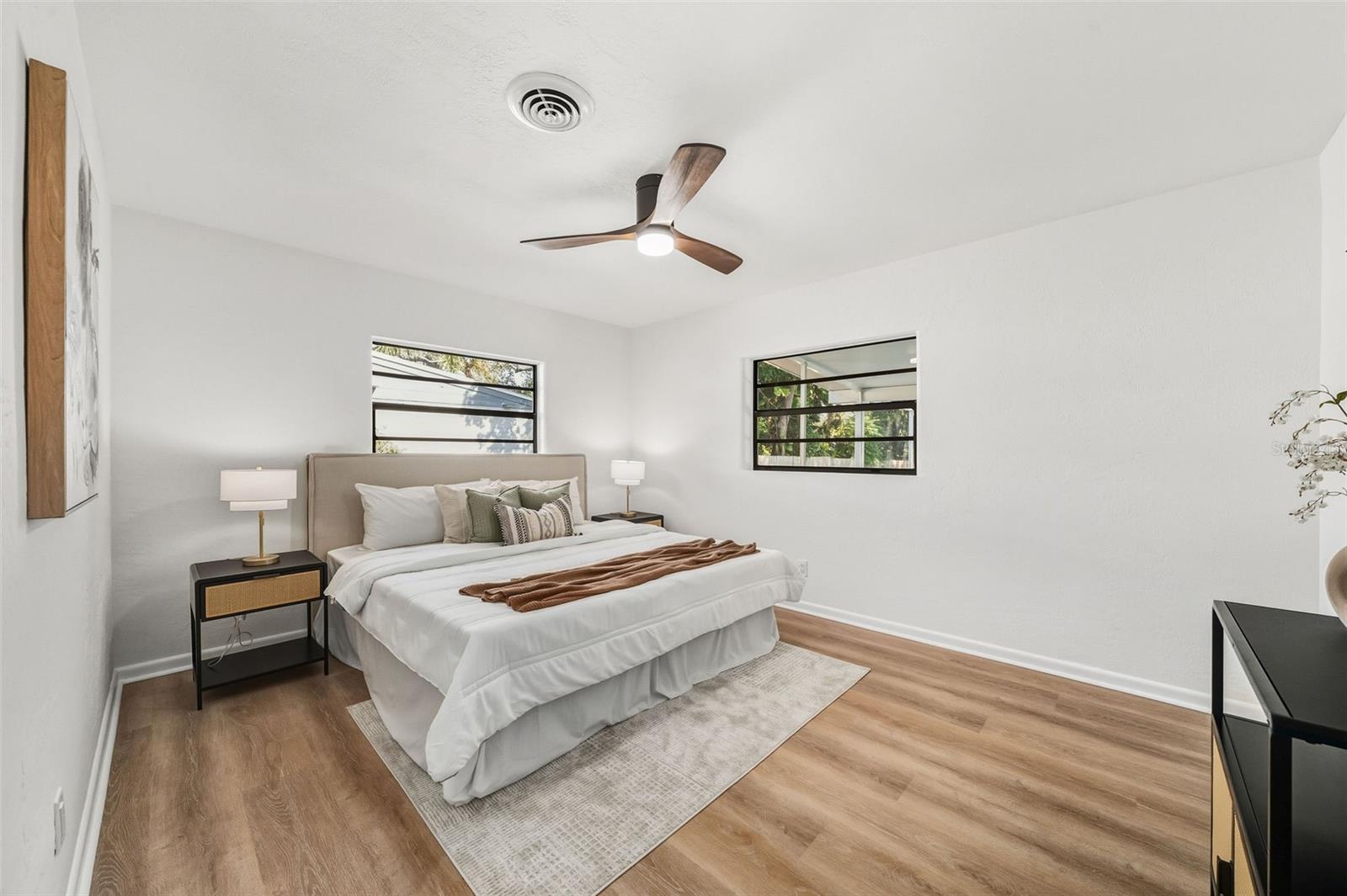 Image 22 of 52 For 5013 Monet Avenue