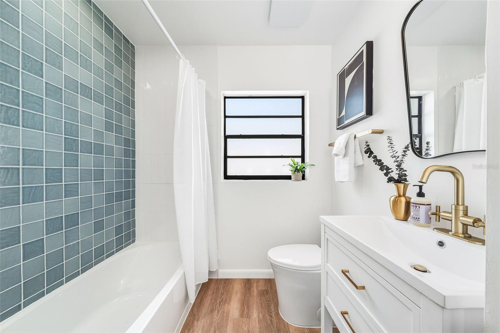 Image 34 of 52 For 5013 Monet Avenue