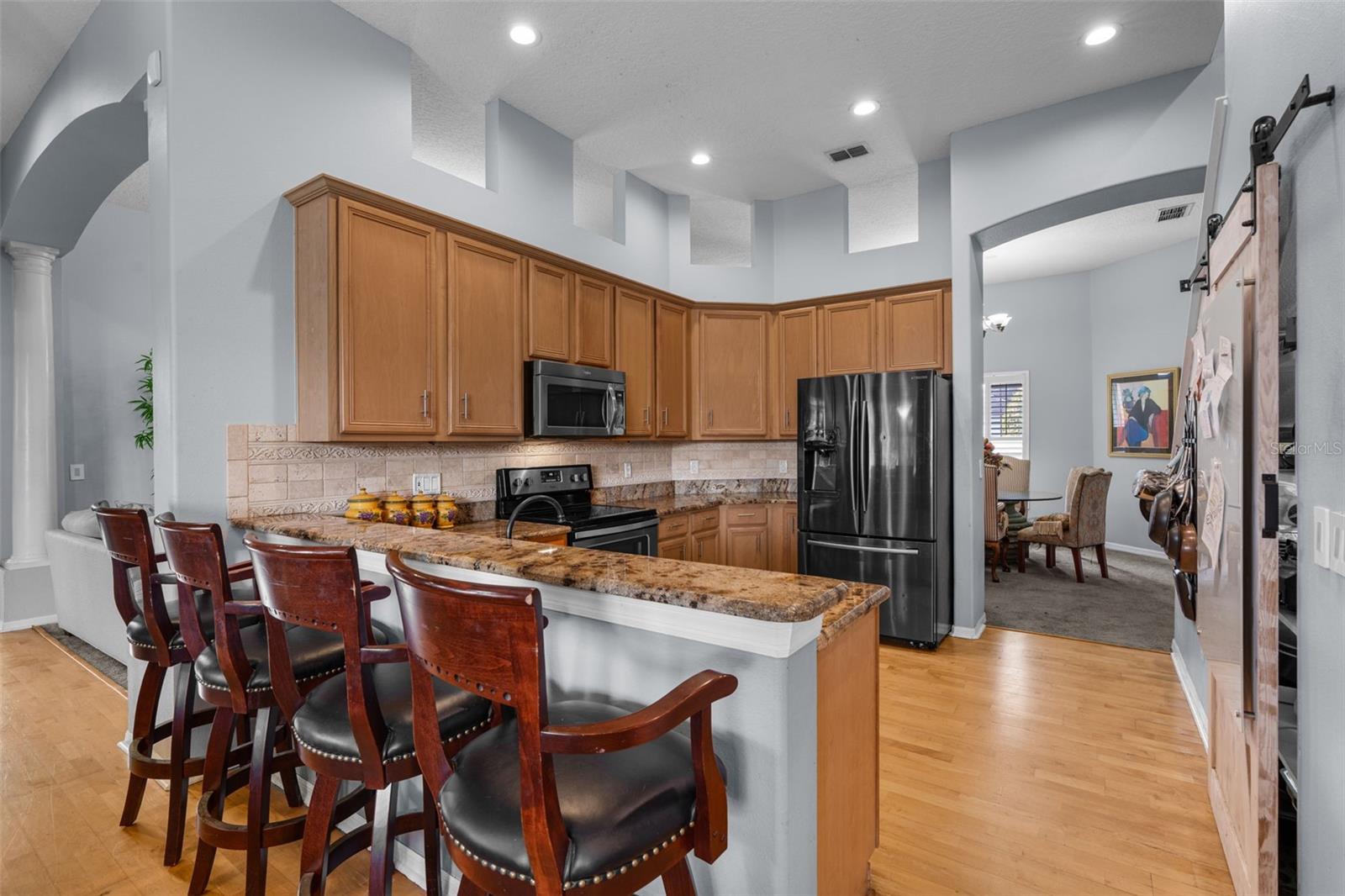 Image 11 of 42 For 1381 Shelter Rock Road