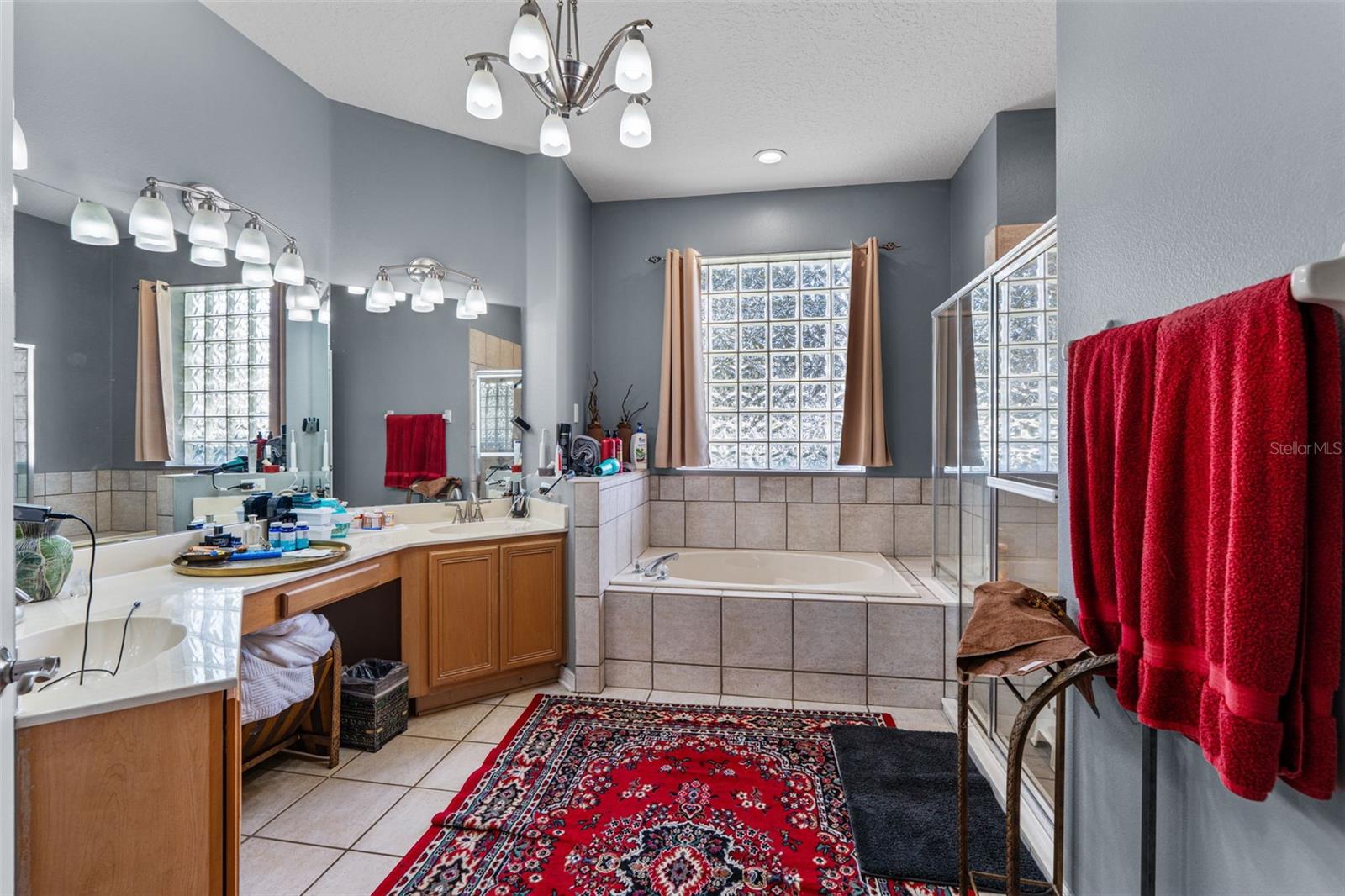 Image 22 of 42 For 1381 Shelter Rock Road