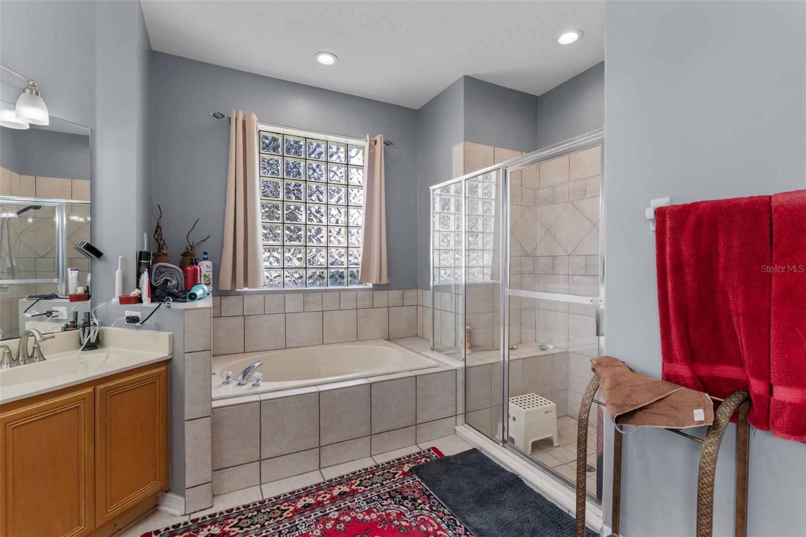 Image 24 of 42 For 1381 Shelter Rock Road