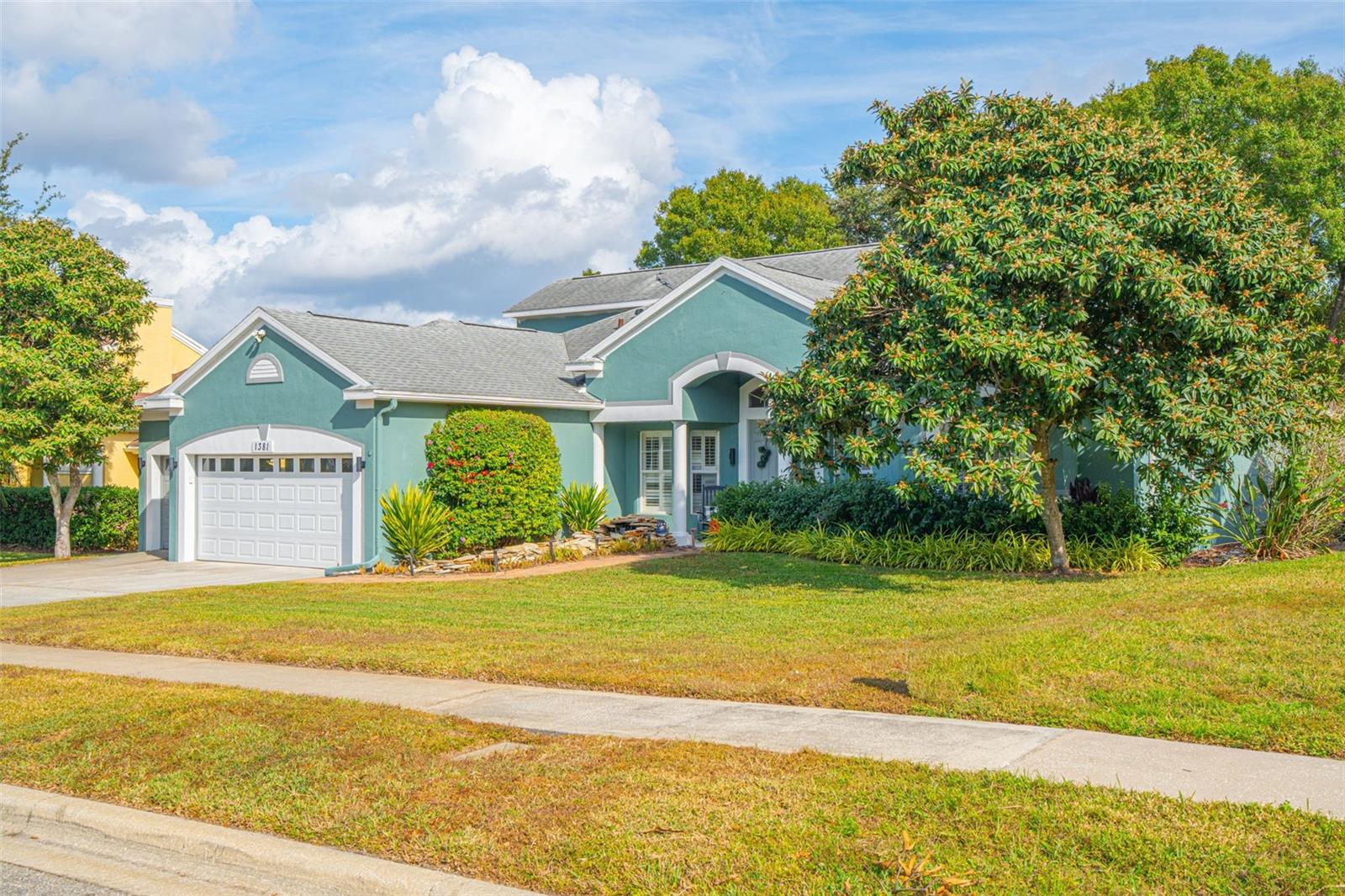 Image 3 of 42 For 1381 Shelter Rock Road