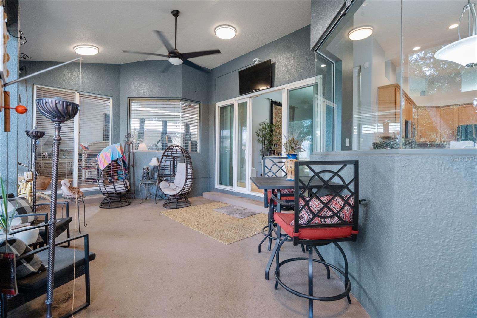 Image 34 of 42 For 1381 Shelter Rock Road