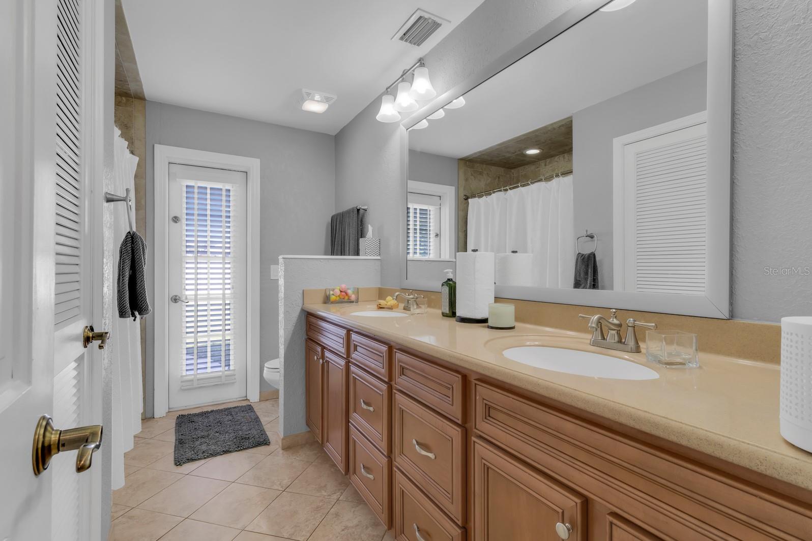 Image 17 of 45 For 3725 Rose Of Sharon Drive