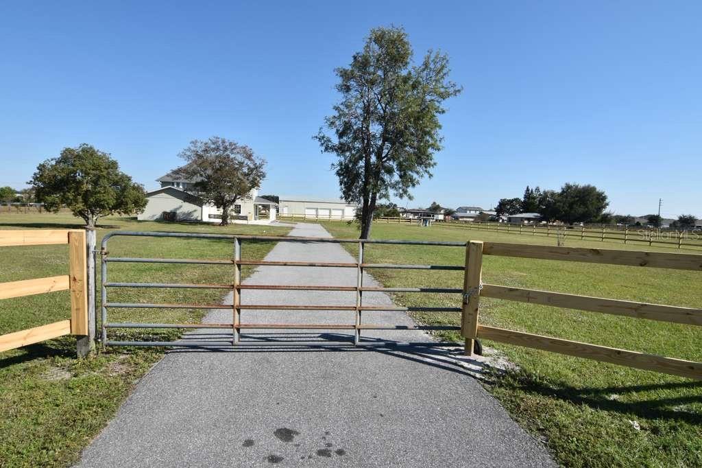 Image 23 of 24 For 3233 Hickory Tree Road