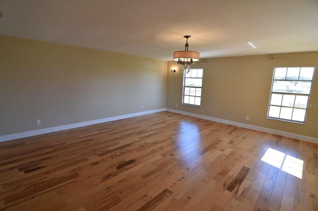 Image 6 of 24 For 3233 Hickory Tree Road